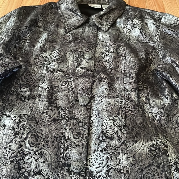 VINTAGE Chico's Jacket Womens XL Silver Metallic Floral Print Button Up Shacket - Picture 3 of 10